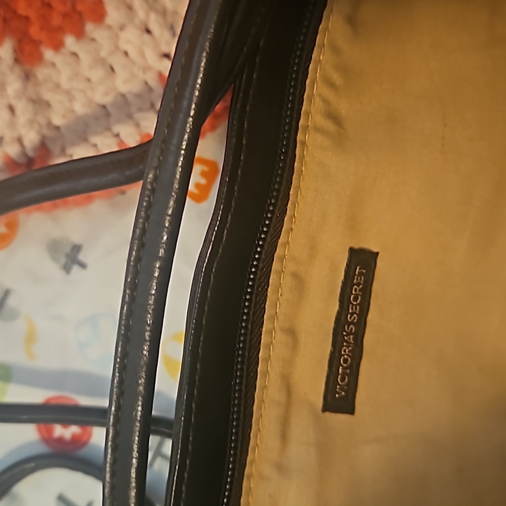 EVC VINTAGE Victoria's Secret purse - Picture 3 of 5
